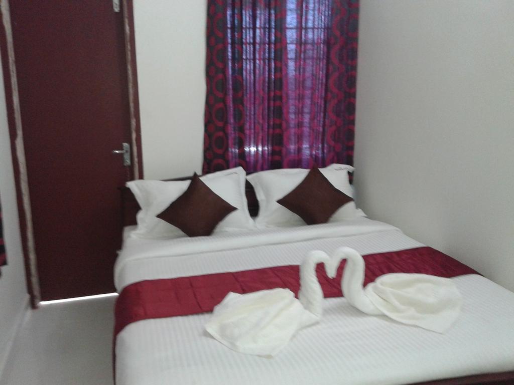 Hotel Yes Way Inn Mahabalipuram Quarto foto